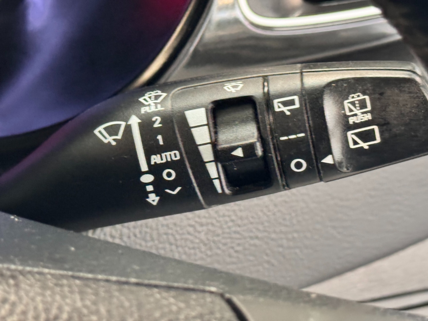Used Kia Carens 2015 for sale - 76172484: Photo 43