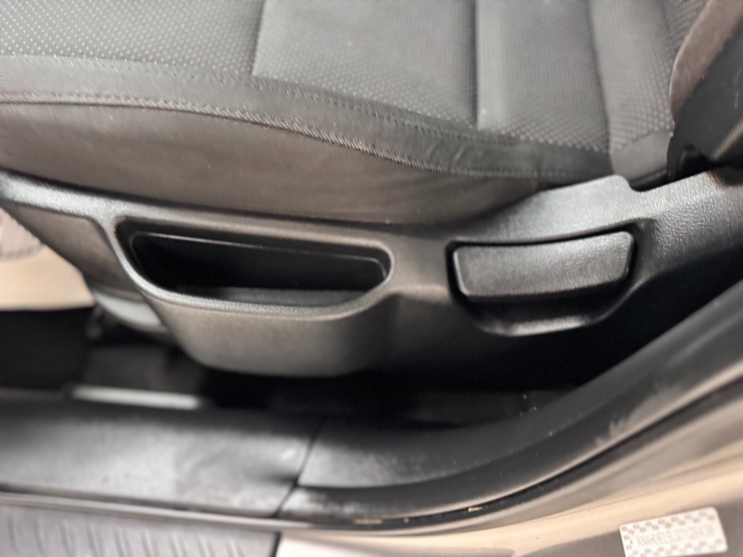 Used Kia Carens 2015 for sale - 76172484: Photo 51