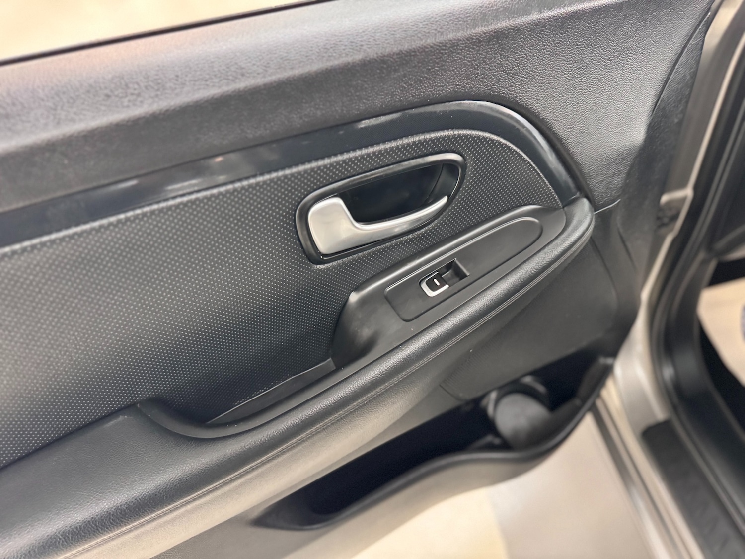 Used Kia Carens 2015 for sale - 76172484: Photo 54