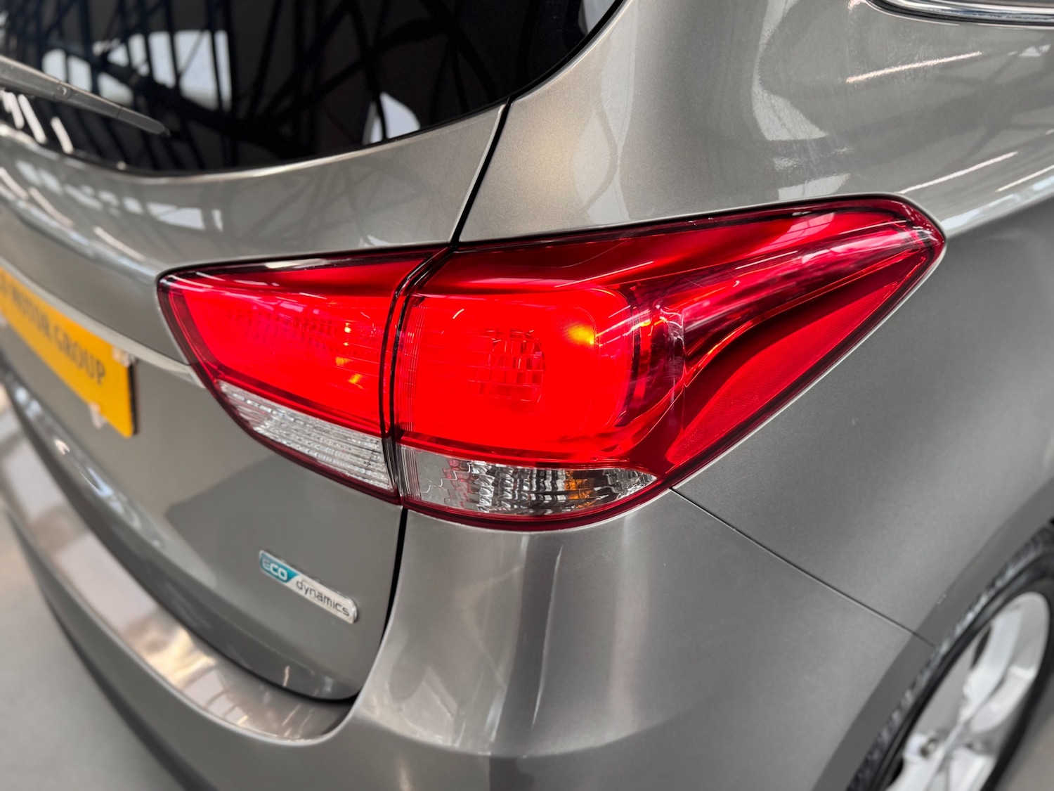 Used Kia Carens 2015 for sale - 76172484: Photo 73