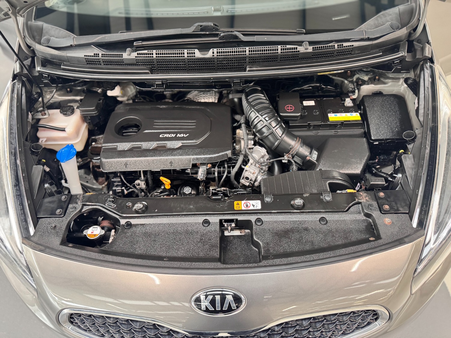 Used Kia Carens 2015 for sale - 76172484: Photo 77