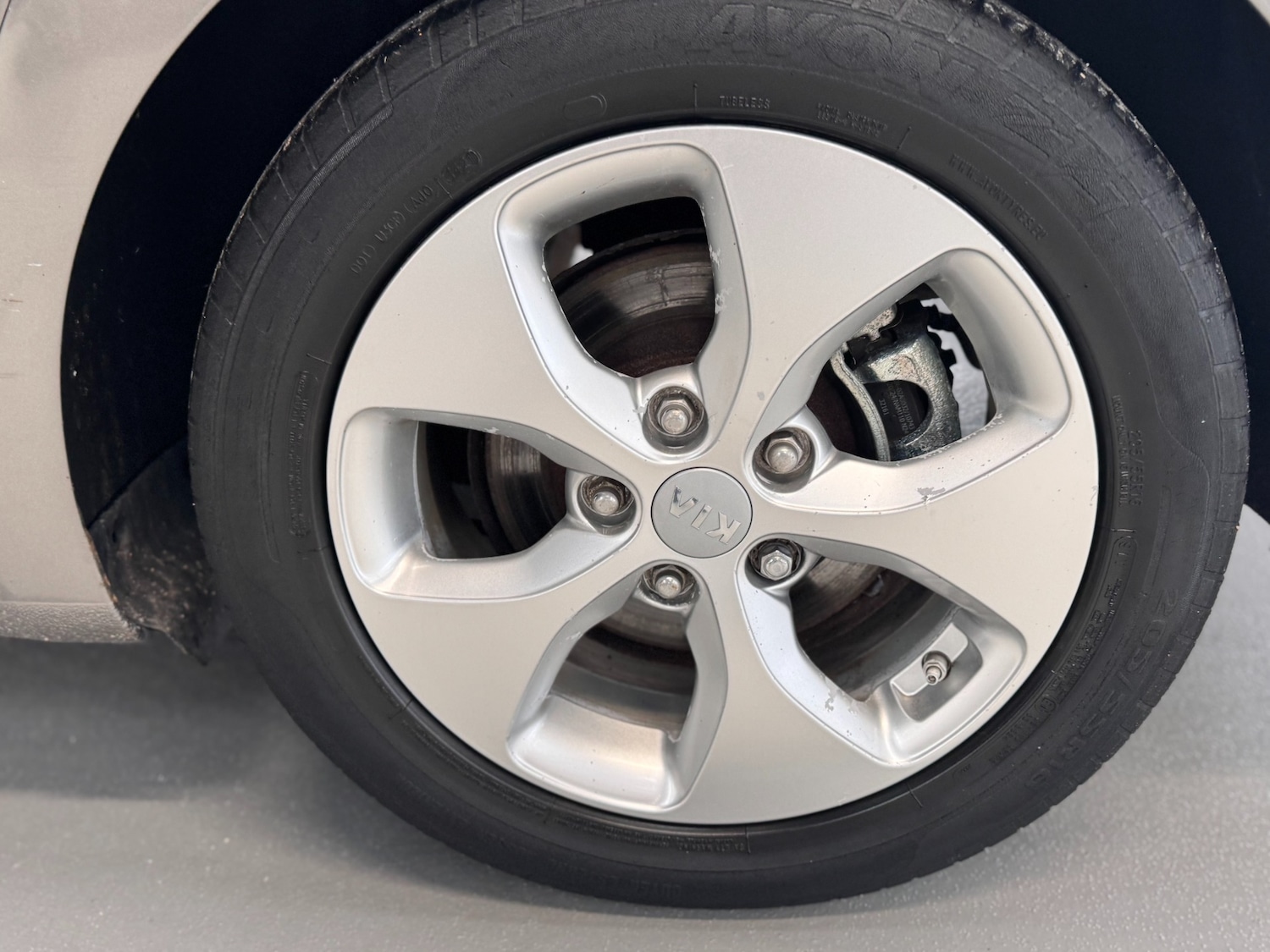 Used Kia Carens 2015 for sale - 76172484: Photo 82