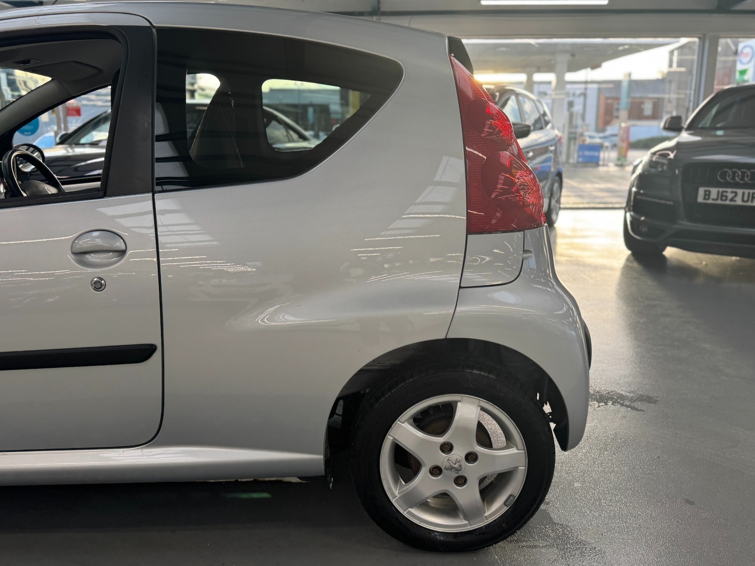 Used Peugeot 107 2011 for sale - 76366774: Photo 11