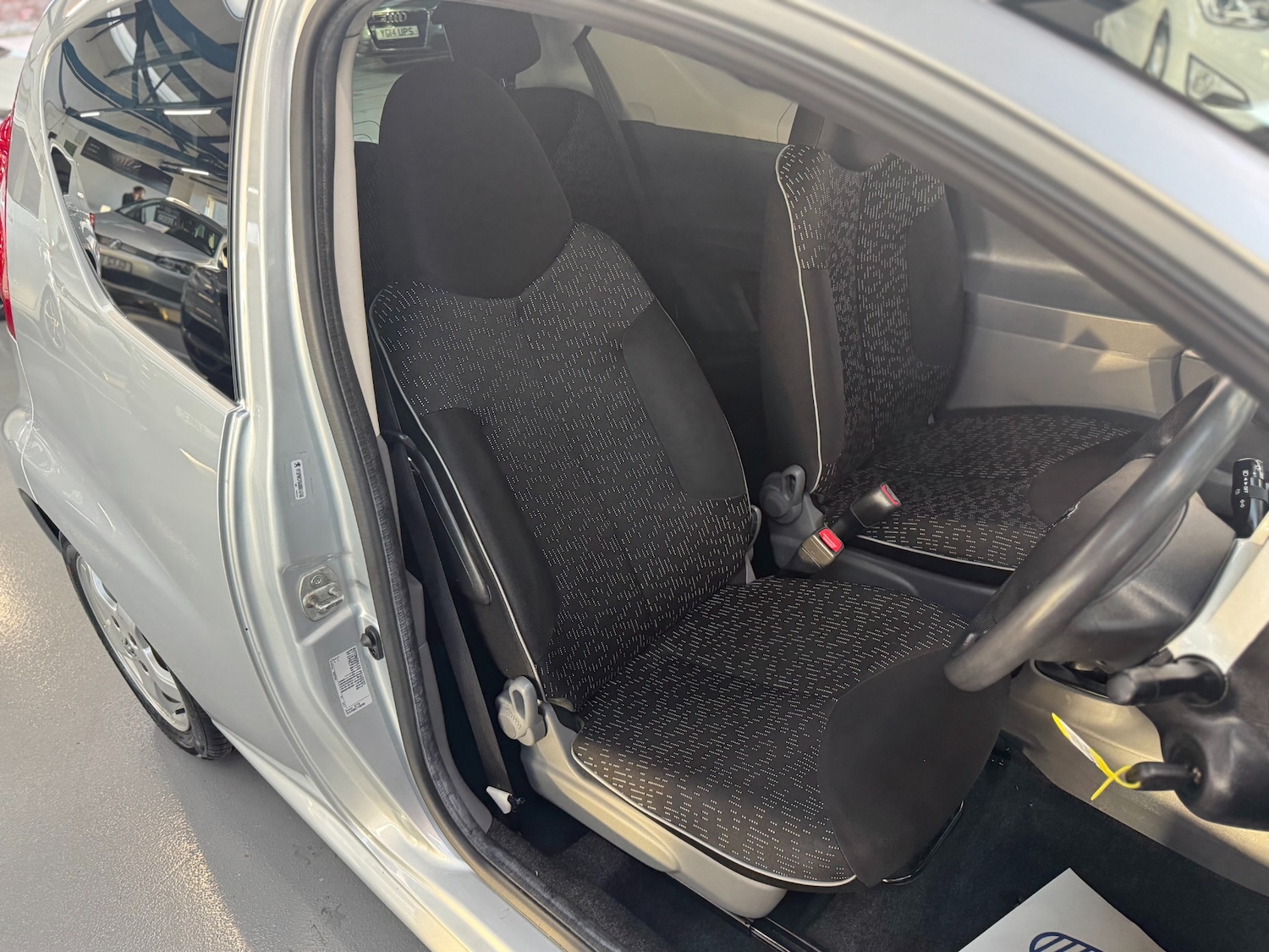 Used Peugeot 107 2011 for sale - 76366774: Photo 41