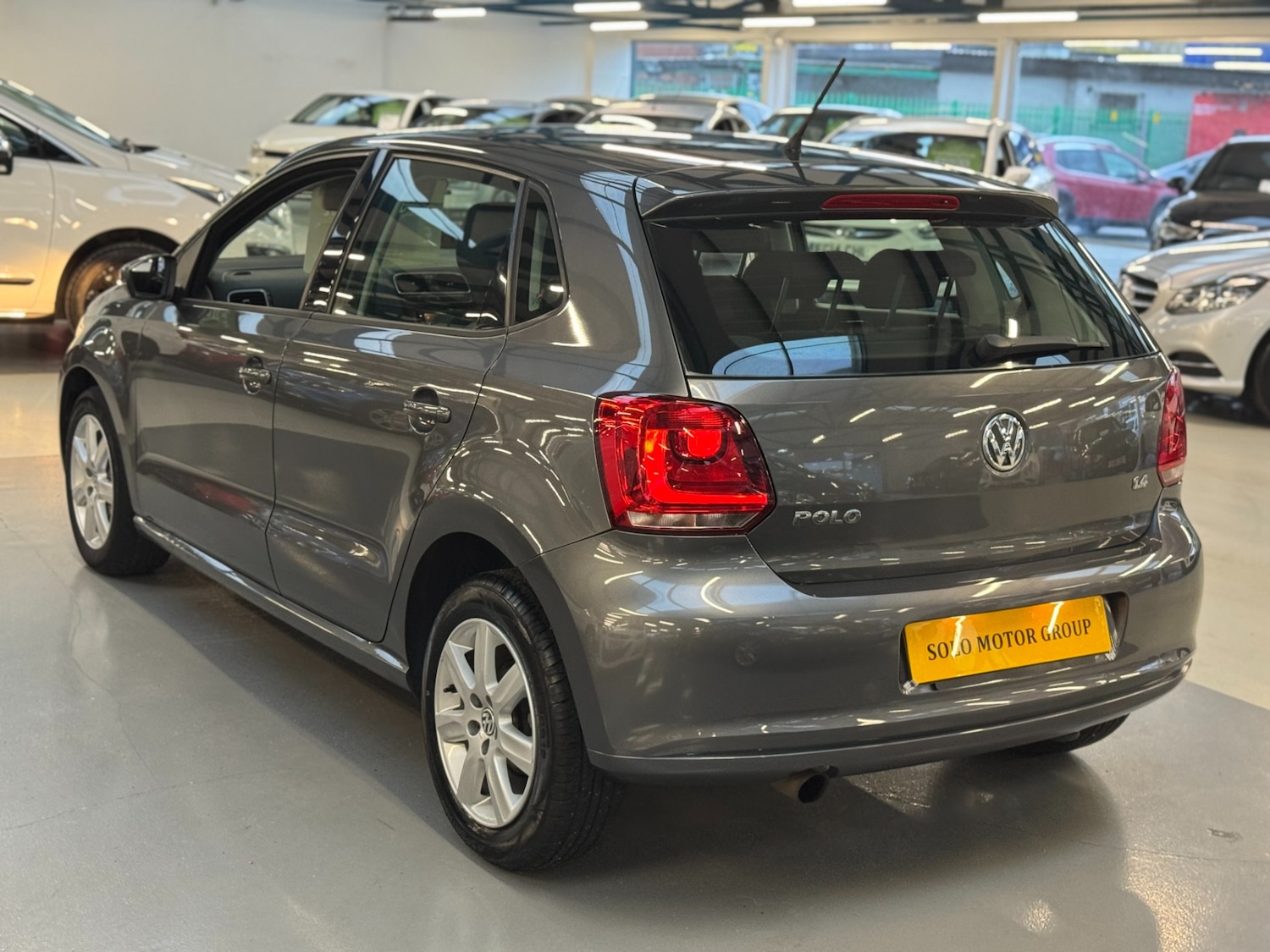 Used Volkswagen Polo 2010 for sale - 76615972: Photo 14