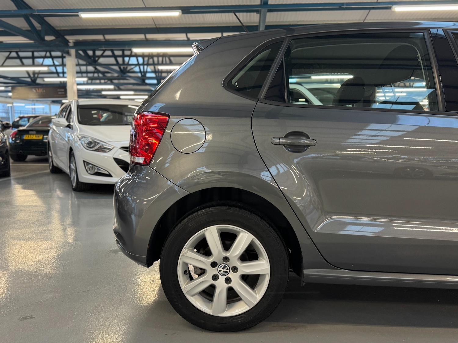 Used Volkswagen Polo 2010 for sale - 76615972: Photo 19