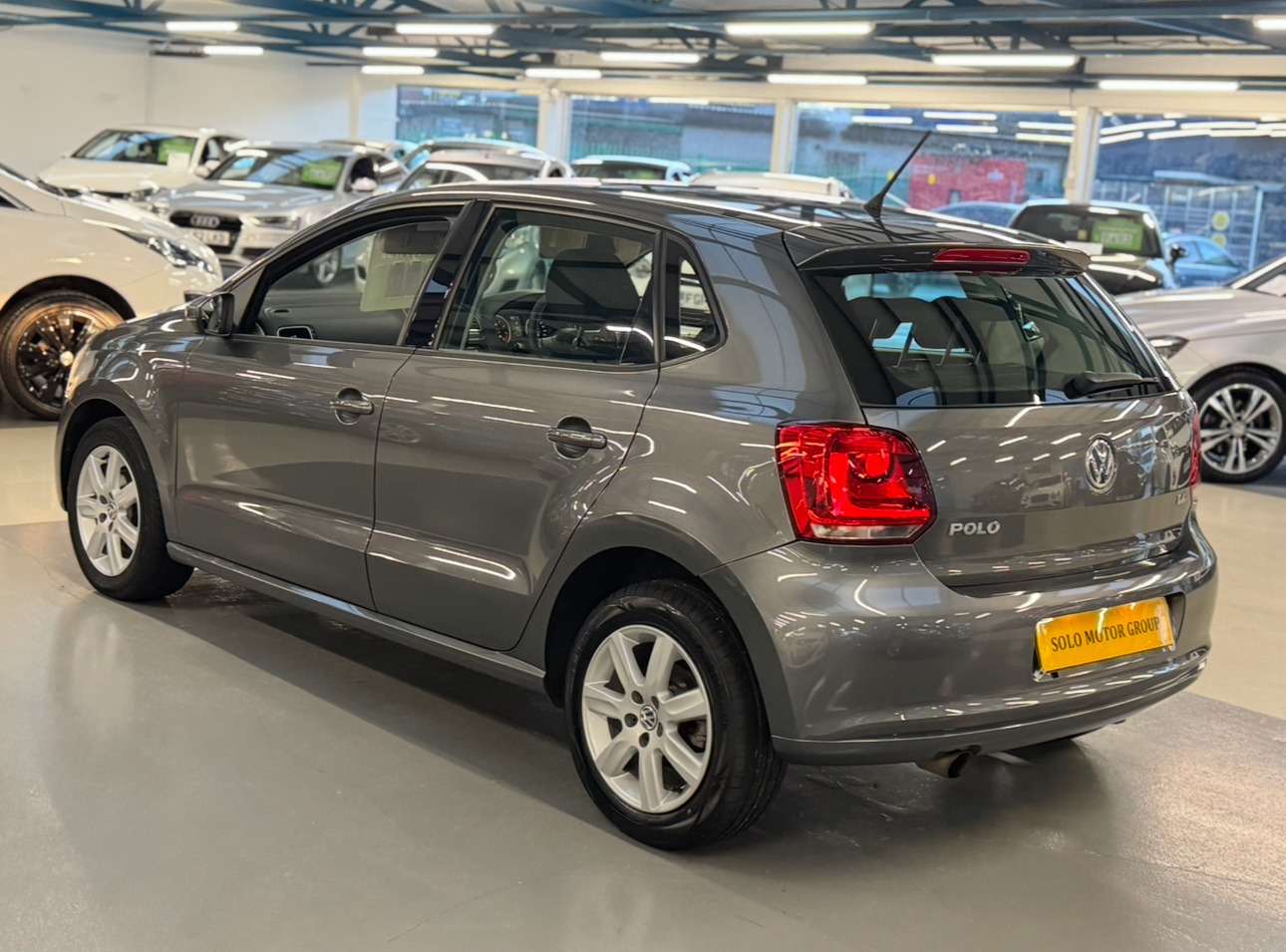 Used Volkswagen Polo 2010 for sale - 76615972: Photo 23