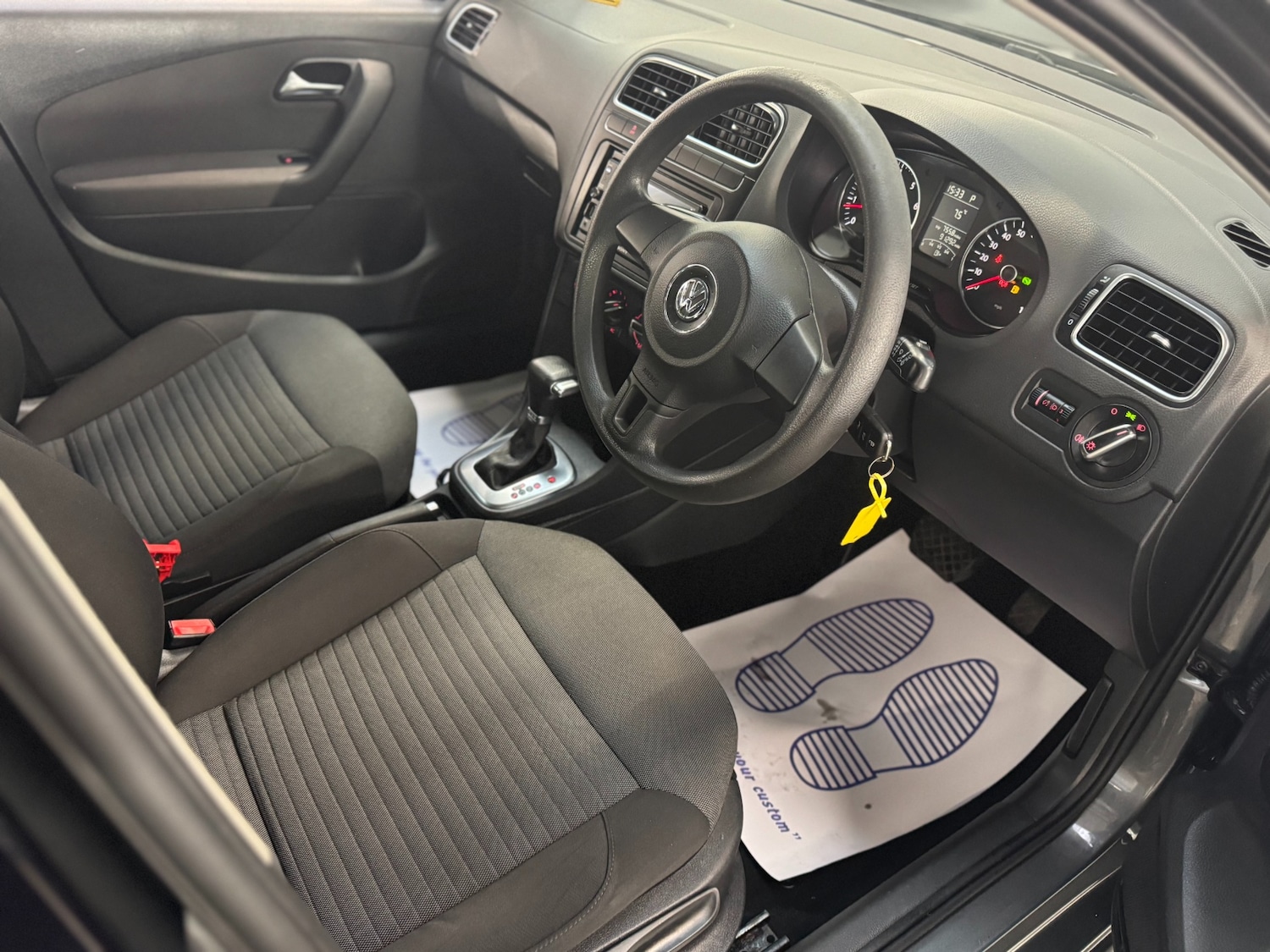 Used Volkswagen Polo 2010 for sale - 76615972: Photo 24