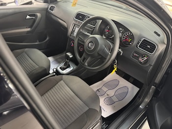 Used Volkswagen Polo 2010 for sale - 76615972: Photo