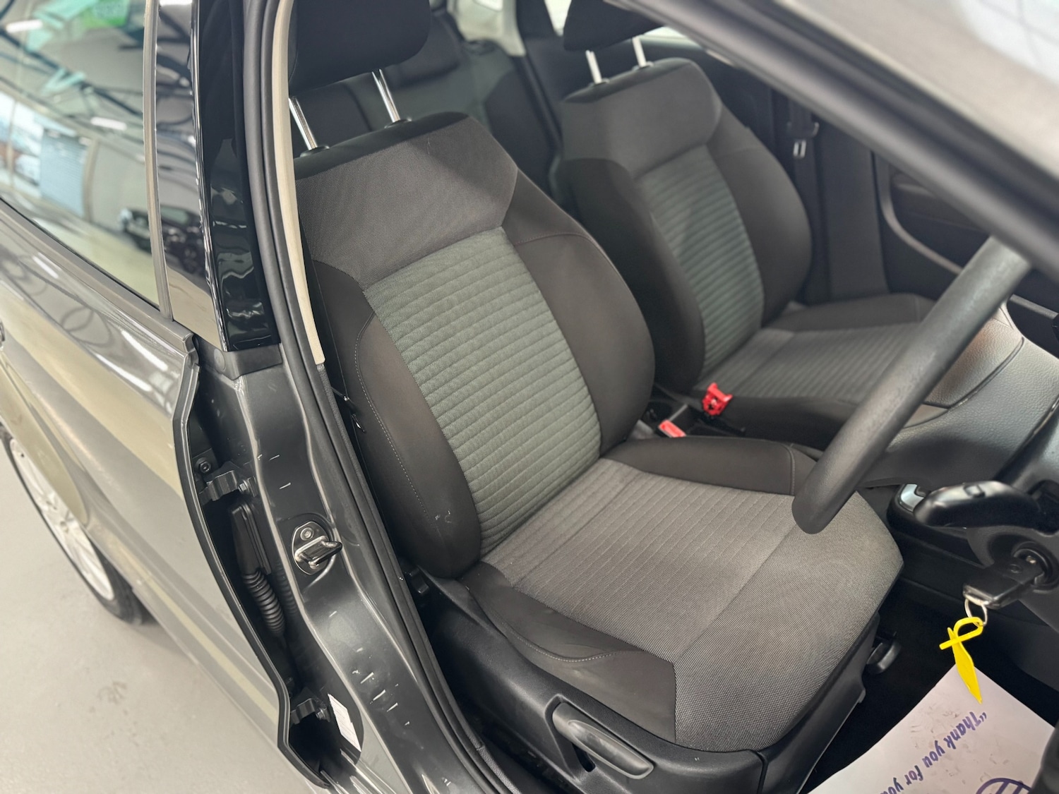 Used Volkswagen Polo 2010 for sale - 76615972: Photo 46