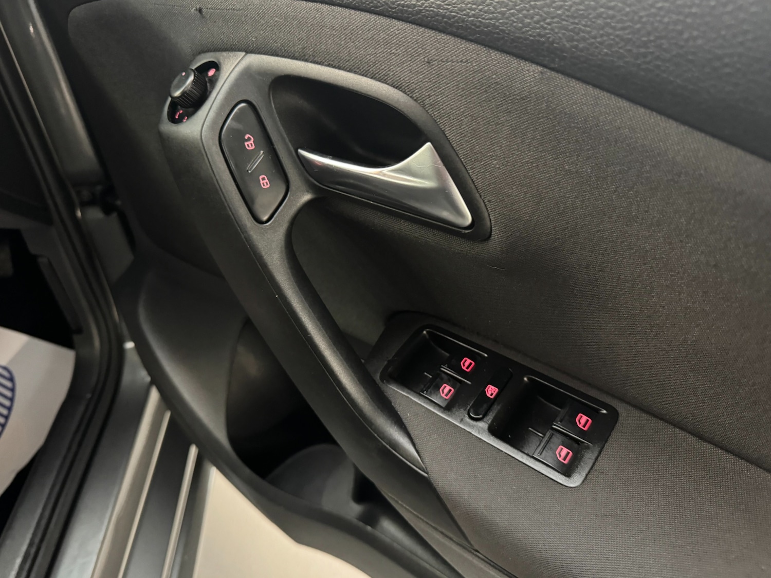 Used Volkswagen Polo 2010 for sale - 76615972: Photo 49