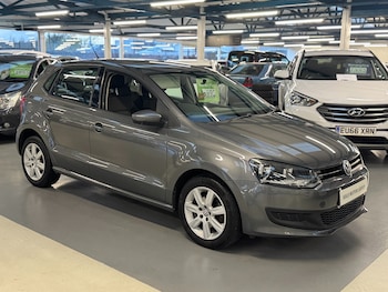 Used Volkswagen Polo 2010 for sale - 76615972: Photo