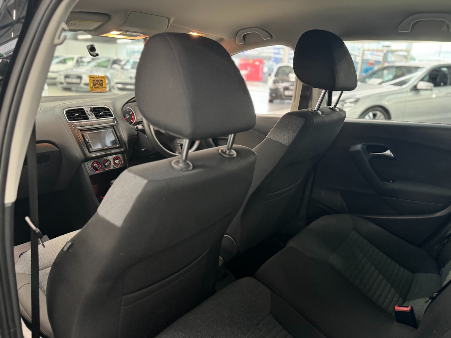 Used Volkswagen Polo 2010 for sale - 76615972: Photo 53