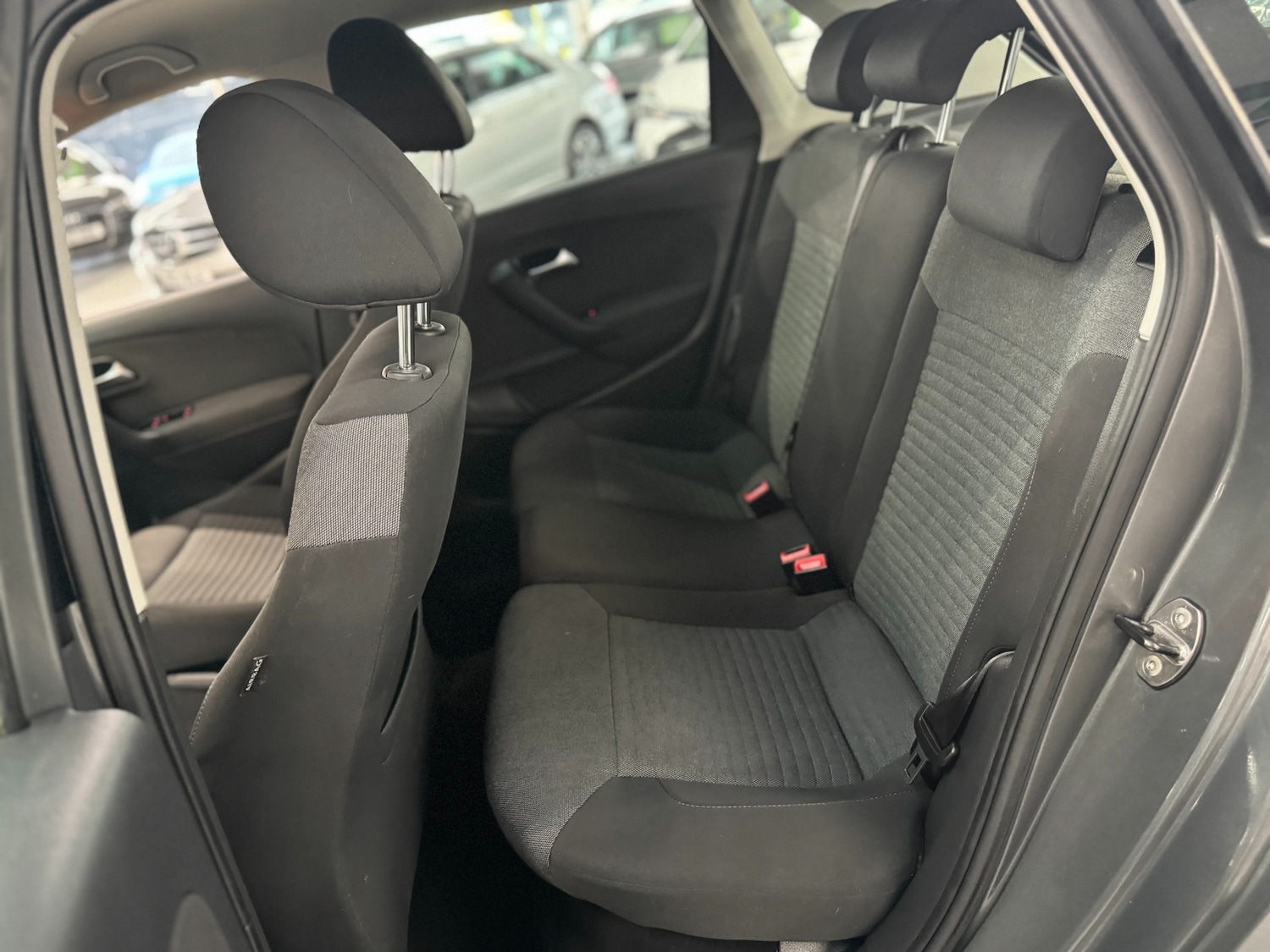 Used Volkswagen Polo 2010 for sale - 76615972: Photo 54