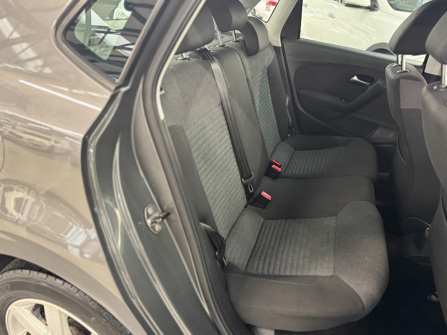 Used Volkswagen Polo 2010 for sale - 76615972: Photo 56