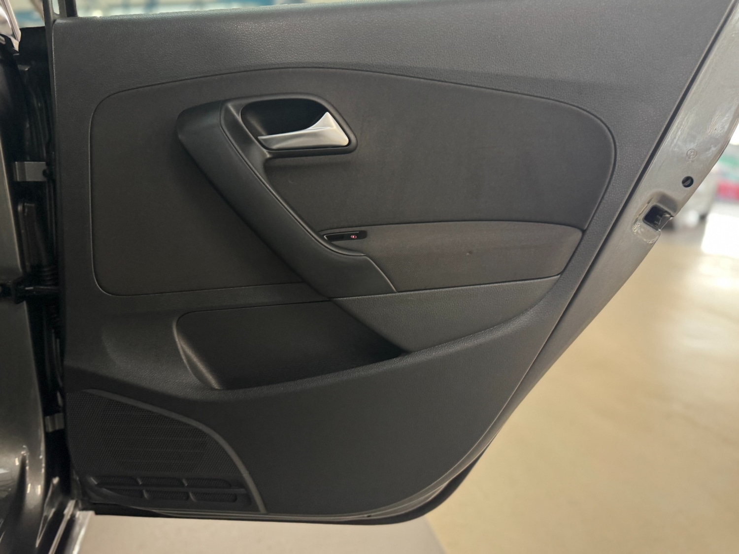 Used Volkswagen Polo 2010 for sale - 76615972: Photo 58