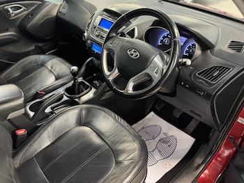 Used Hyundai Ix35 2011 for sale - 77608400: Photo