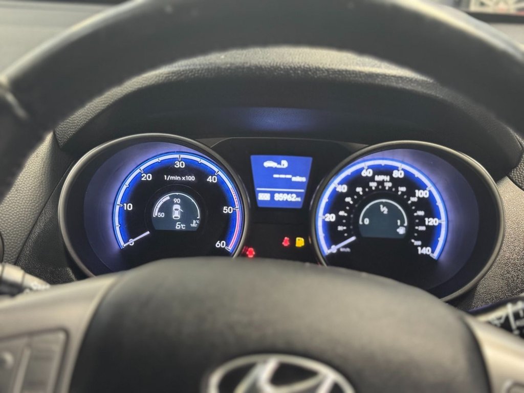 Used Hyundai Ix35 2011 for sale - 77608400: Photo 43