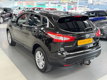 Used Nissan Qashqai 2014 for sale - 75410249: Photo