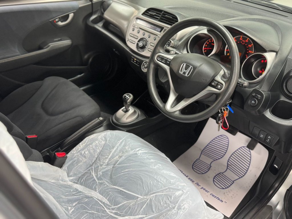 Used Honda Jazz 2009 for sale - 77132966: Photo 24