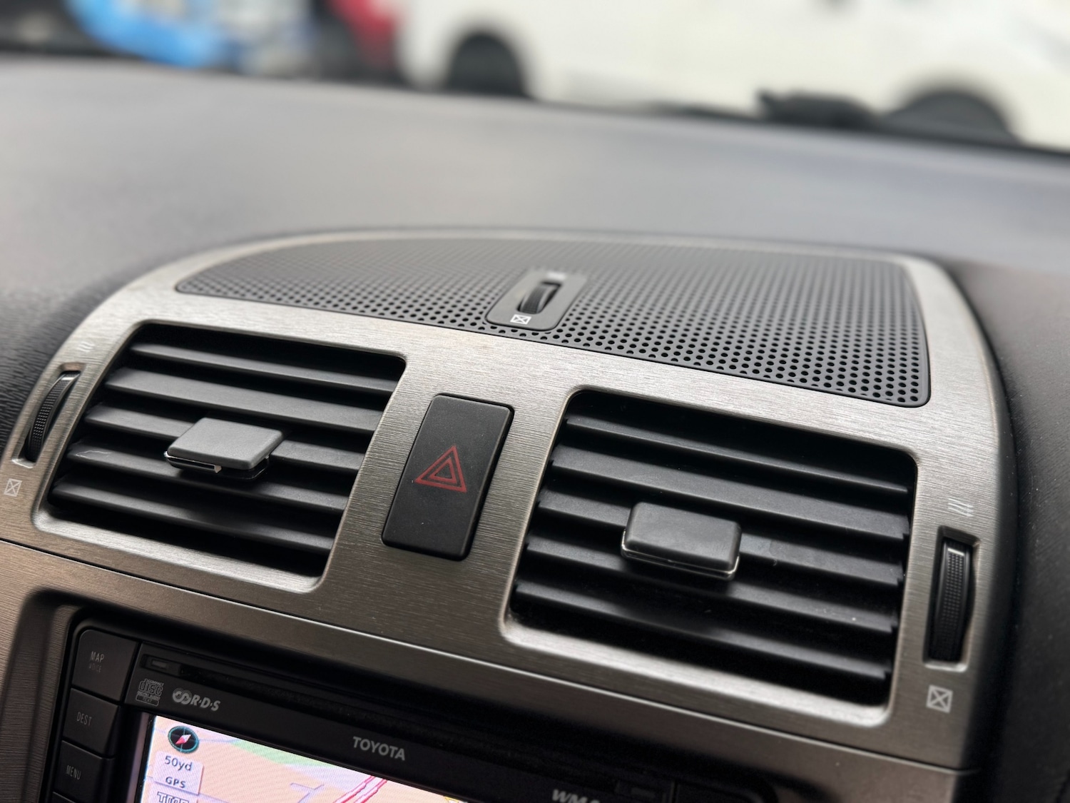 Used Toyota Avensis 2011 for sale - 76613605: Photo 27