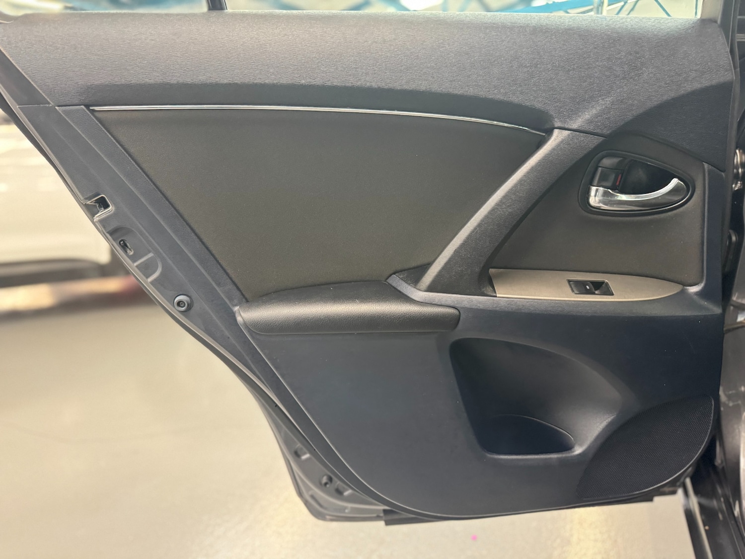 Used Toyota Avensis 2011 for sale - 76613605: Photo 58