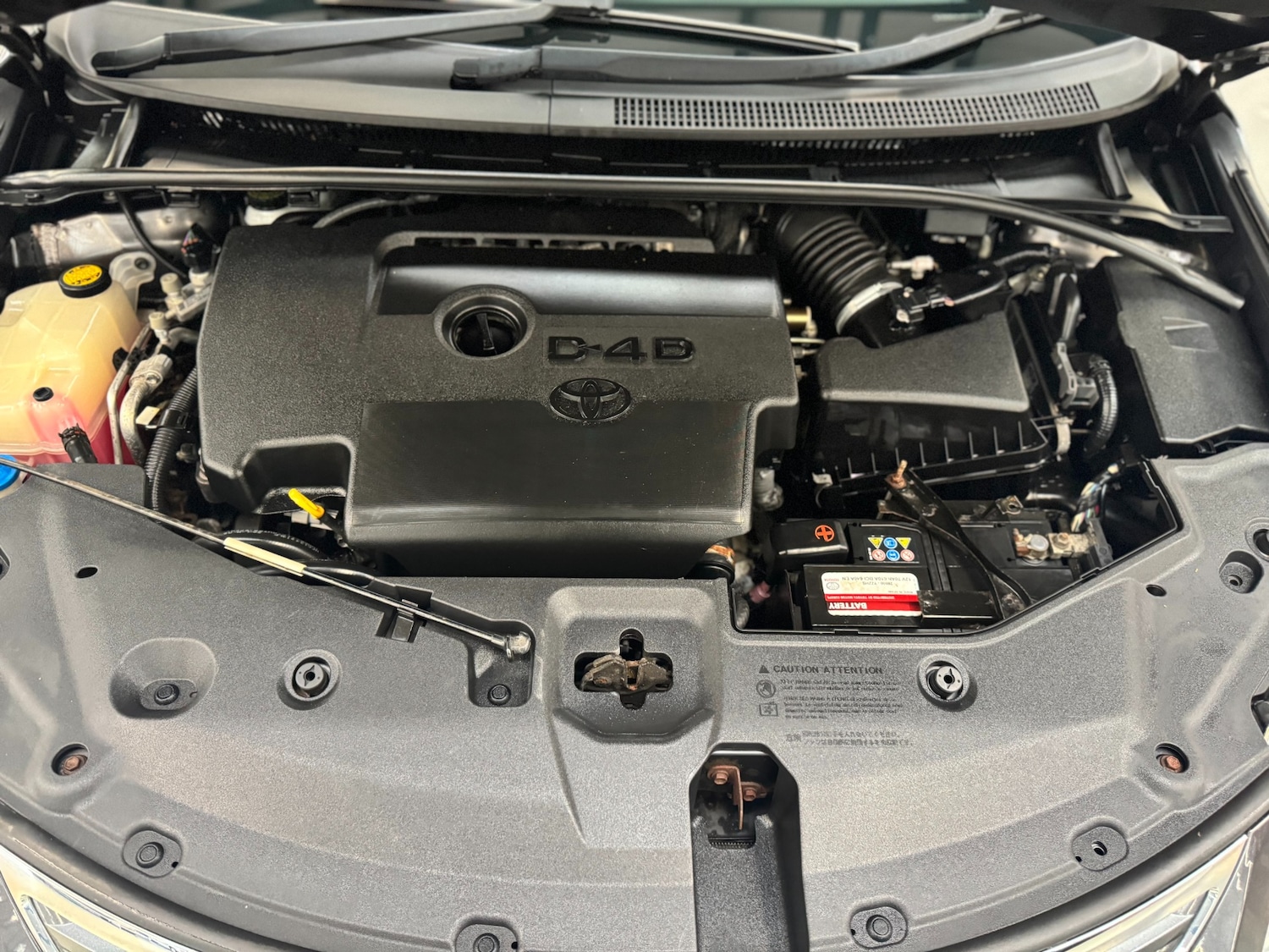 Used Toyota Avensis 2011 for sale - 76613605: Photo 73