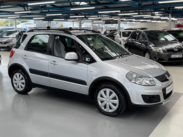 Used Suzuki SX4 2015 for sale - 76274865: Photo 1