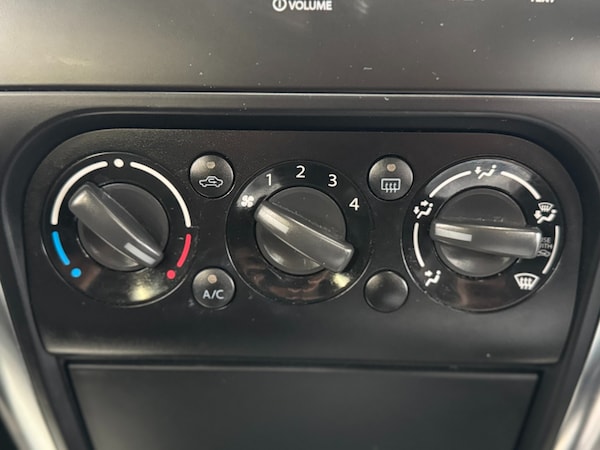 Used Suzuki SX4 2015 for sale - 76274865: Photo 33