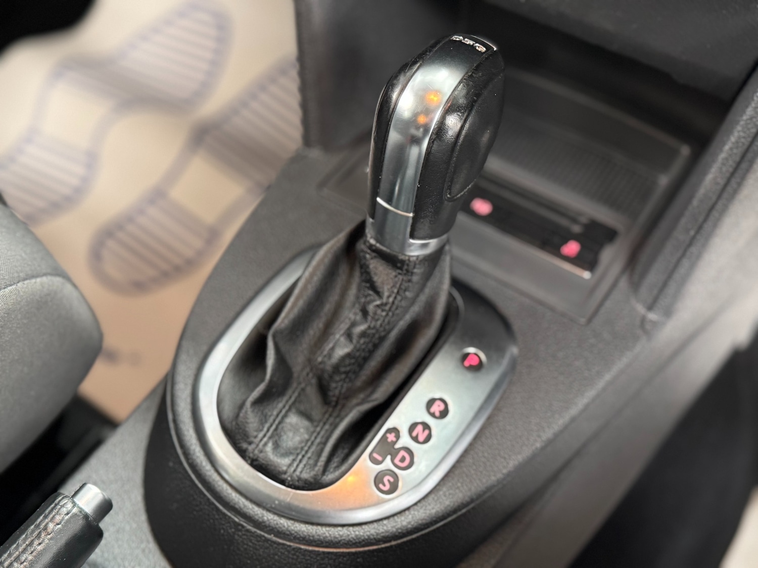 Used Volkswagen Touran 2012 for sale - 76177919: Photo 33