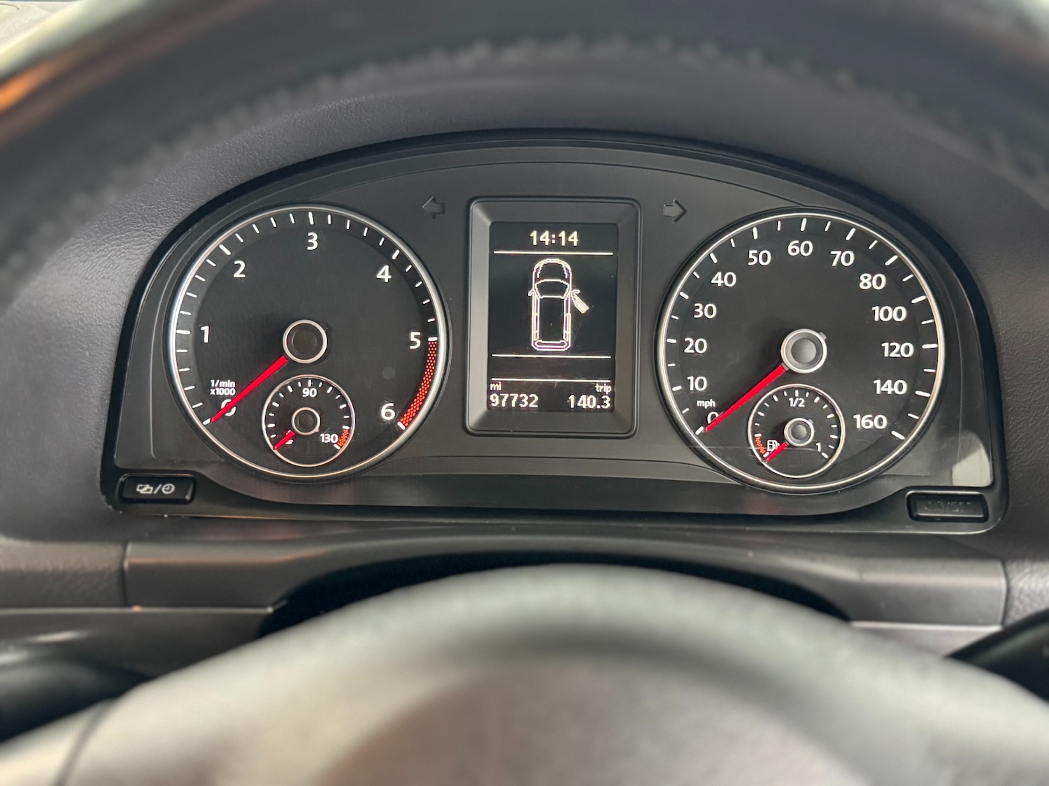 Used Volkswagen Touran 2012 for sale - 76177919: Photo 40