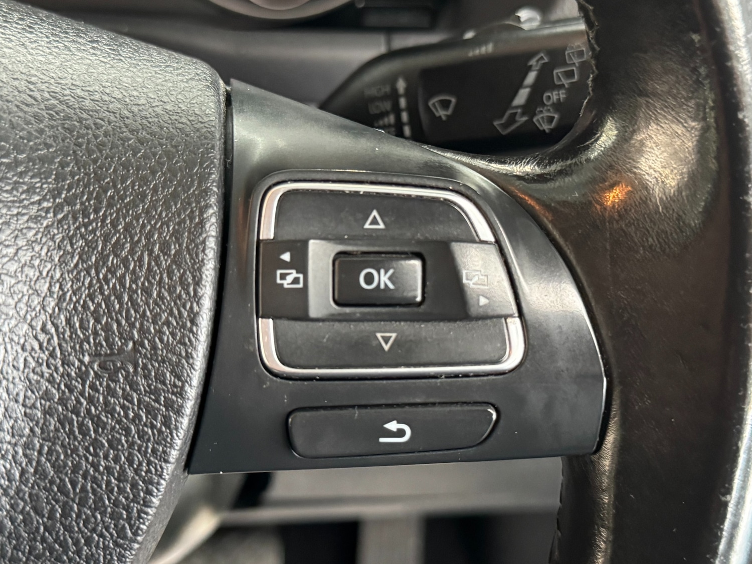 Used Volkswagen Touran 2012 for sale - 76177919: Photo 44