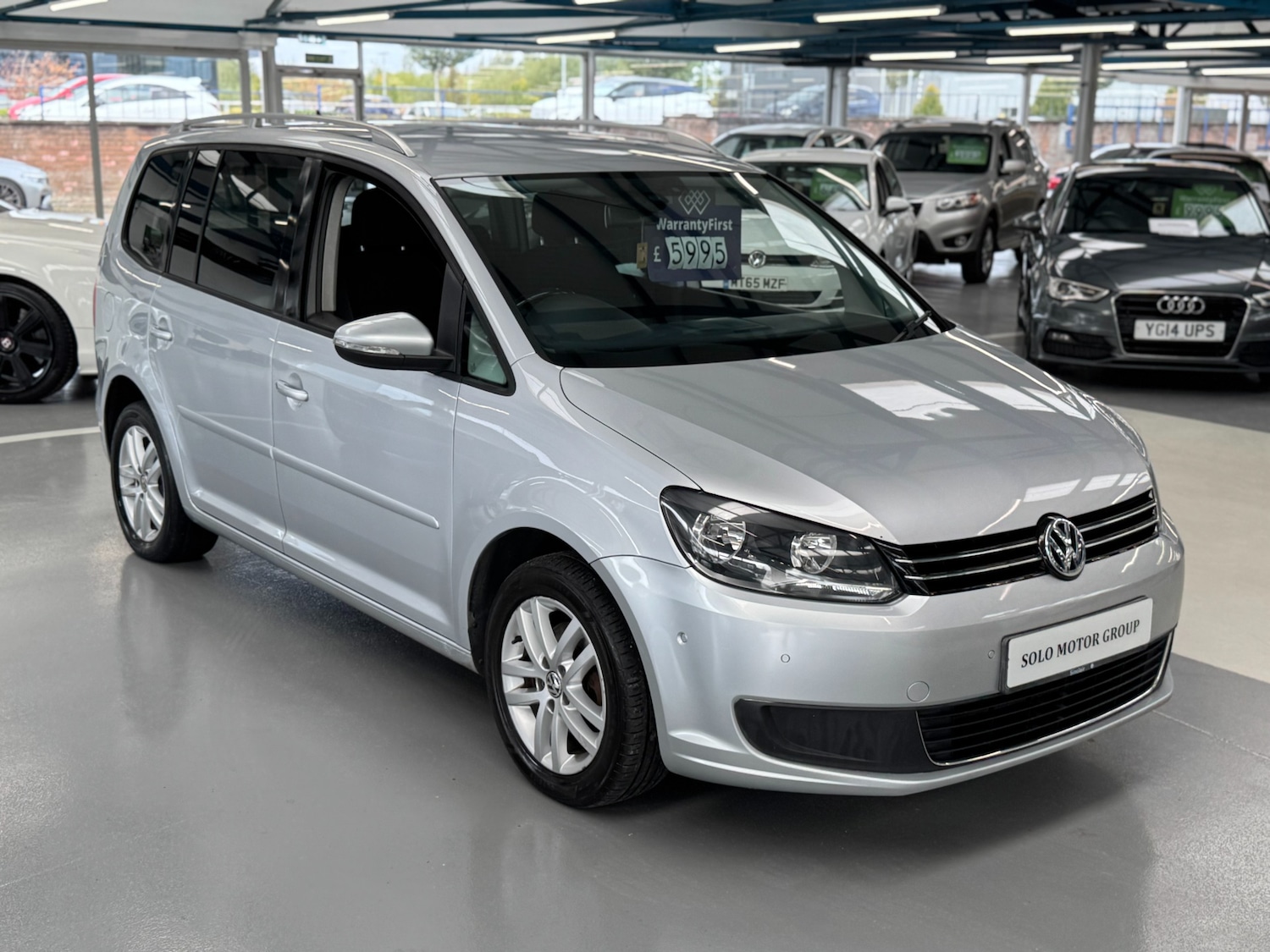 Used Volkswagen Touran 2012 for sale - 76177919: Photo 5