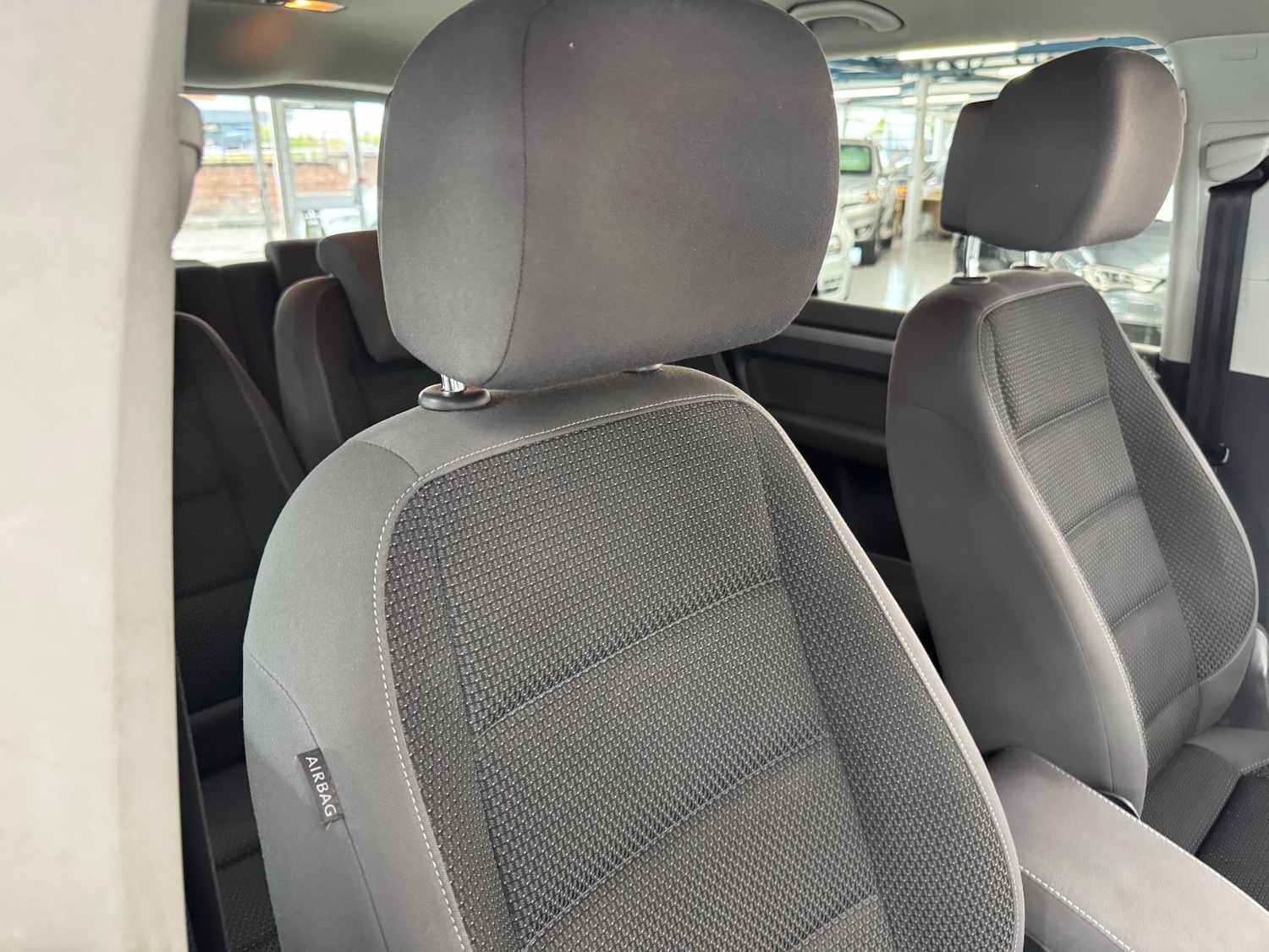 Used Volkswagen Touran 2012 for sale - 76177919: Photo 51