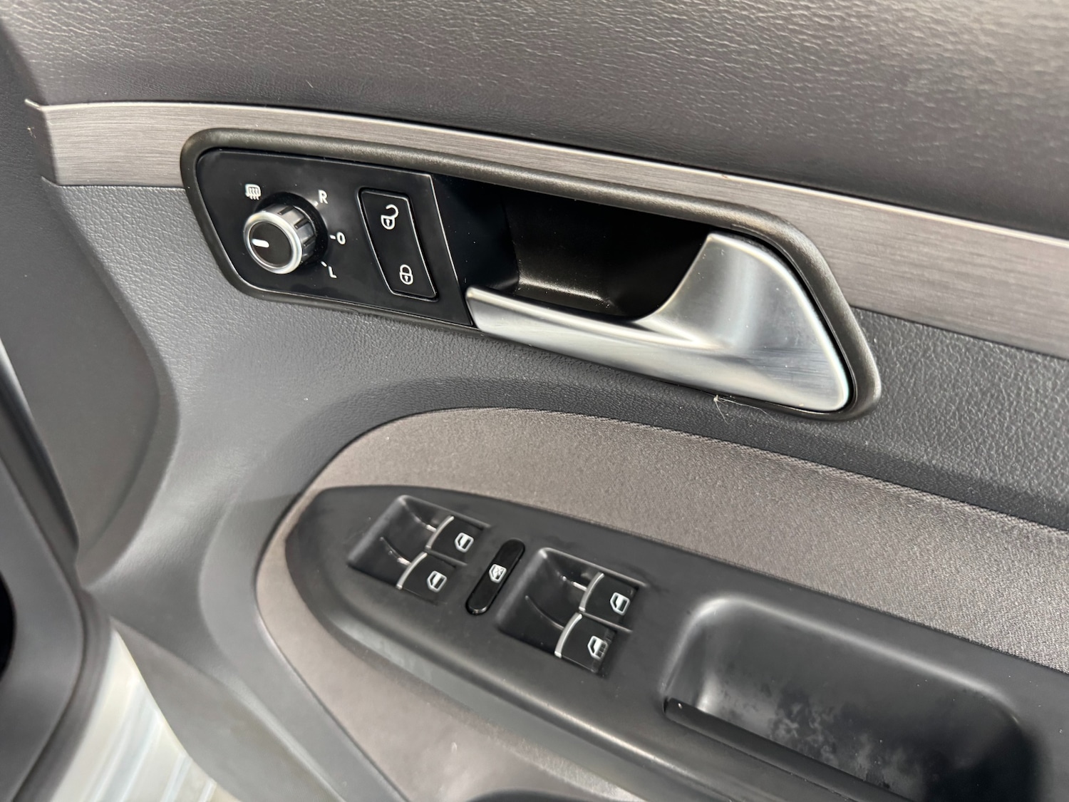 Used Volkswagen Touran 2012 for sale - 76177919: Photo 54