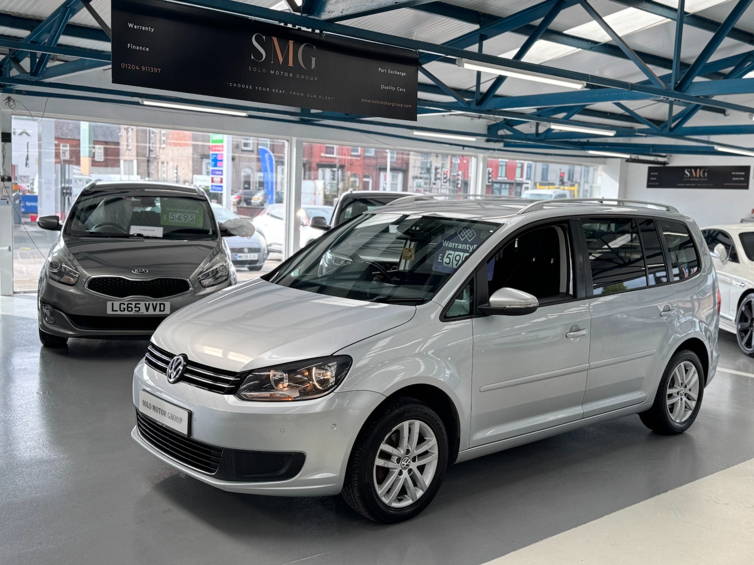 Used Volkswagen Touran 2012 for sale - 76177919: Photo 76