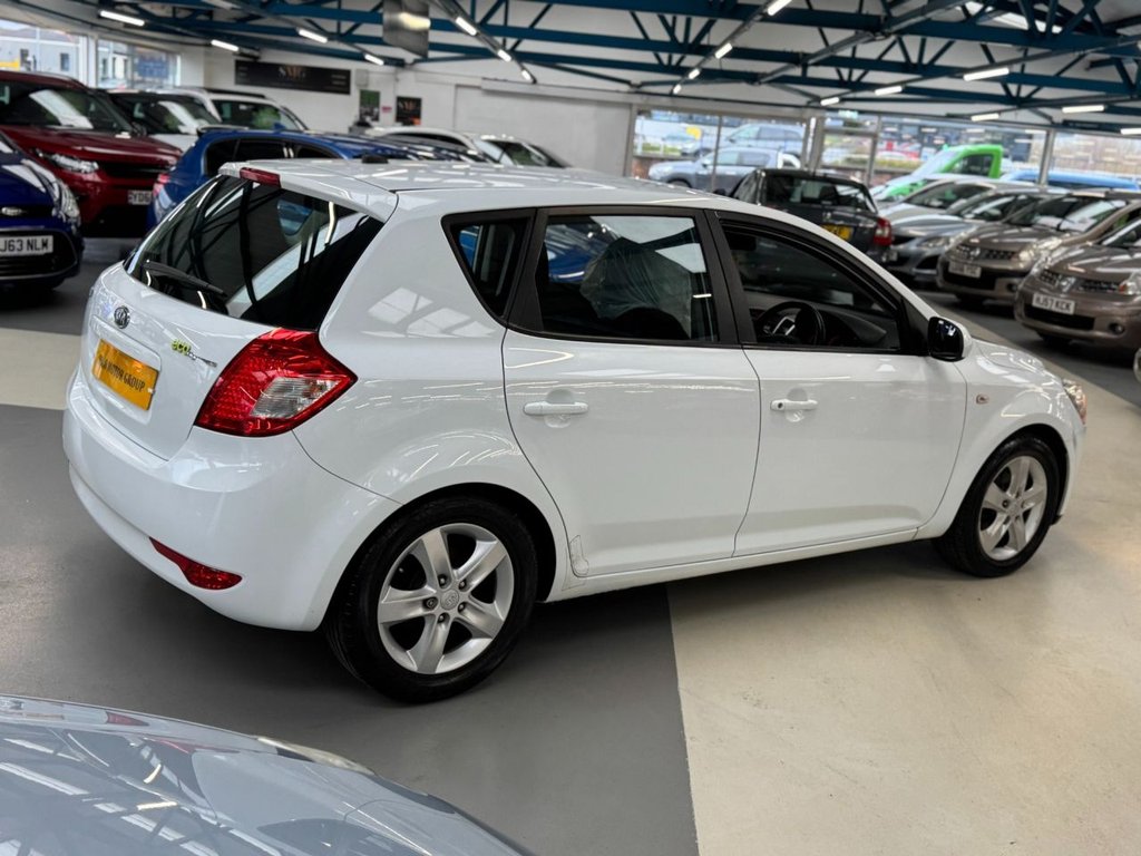 Used Kia Ceed 2012 for sale - 77631592: Photo 17