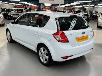 Used Kia Ceed 2012 for sale - 77631592: Photo