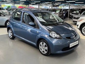 Used Toyota AYGO 2009 for sale - 78372355: Photo