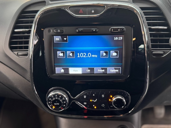 Used Renault Captur 2014 for sale - 75653231: Photo 32