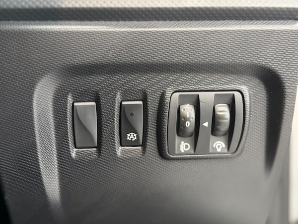Used Renault Captur 2014 for sale - 75653231: Photo 49