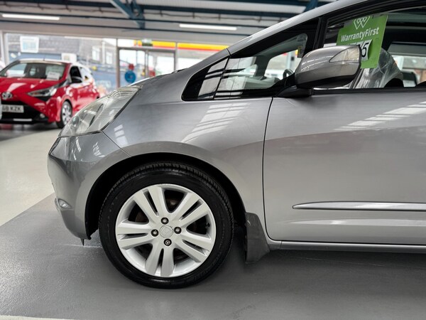Used Honda Jazz 2010 for sale - 74760299: Photo 11