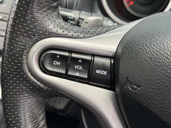 Used Honda Jazz 2010 for sale - 74760299: Photo 42
