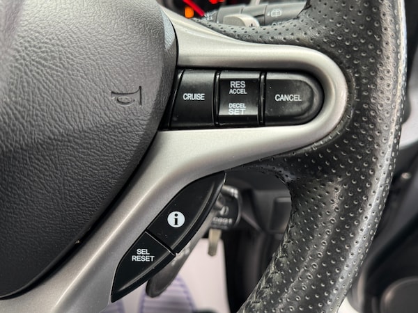 Used Honda Jazz 2010 for sale - 74760299: Photo 44