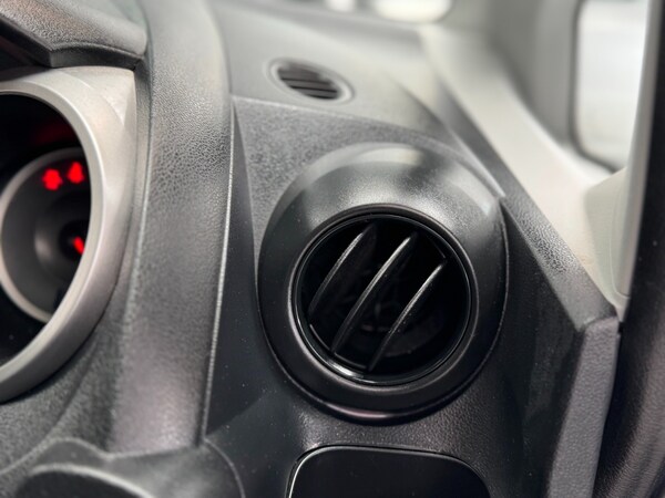 Used Honda Jazz 2010 for sale - 74760299: Photo 47