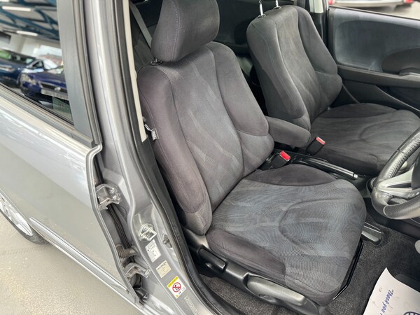 Used Honda Jazz 2010 for sale - 74760299: Photo 52
