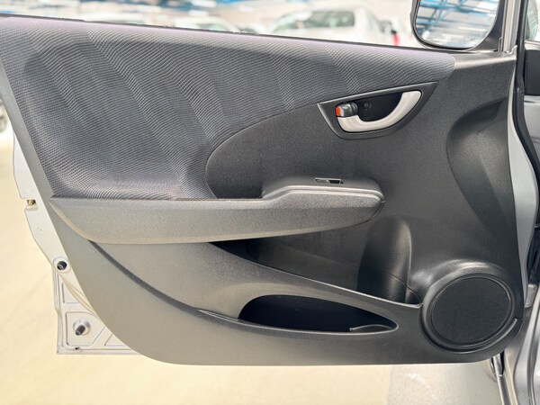Used Honda Jazz 2010 for sale - 74760299: Photo 61