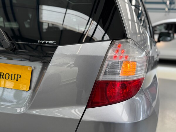 Used Honda Jazz 2010 for sale - 74760299: Photo 74