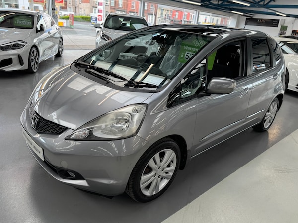 Used Honda Jazz 2010 for sale - 74760299: Photo 9