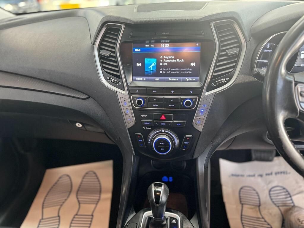 Used Hyundai Santa Fe 2016 for sale - 76776357: Photo 26